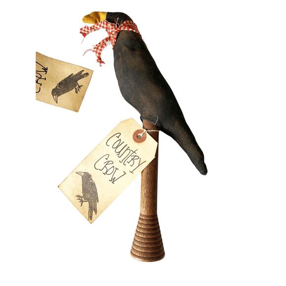 Pair of Primitive Look Crows on Old Wood Spools Folk Art Hand Made - Picture 3 of 7